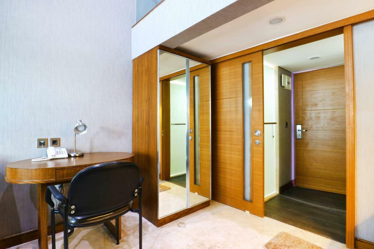 The Baile Hotell Jakarta Exteriör bild